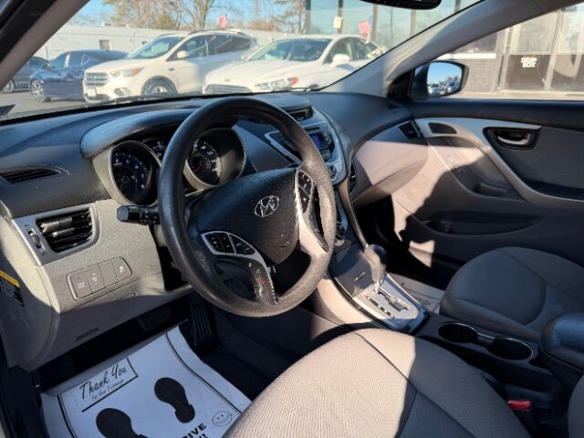 2012 Hyundai Elantra