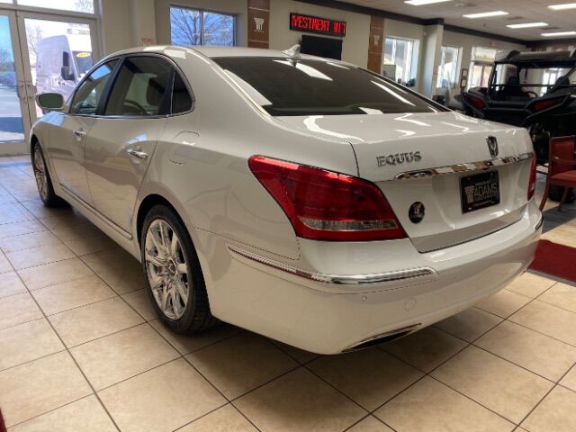 2012 Hyundai Equus Signature
