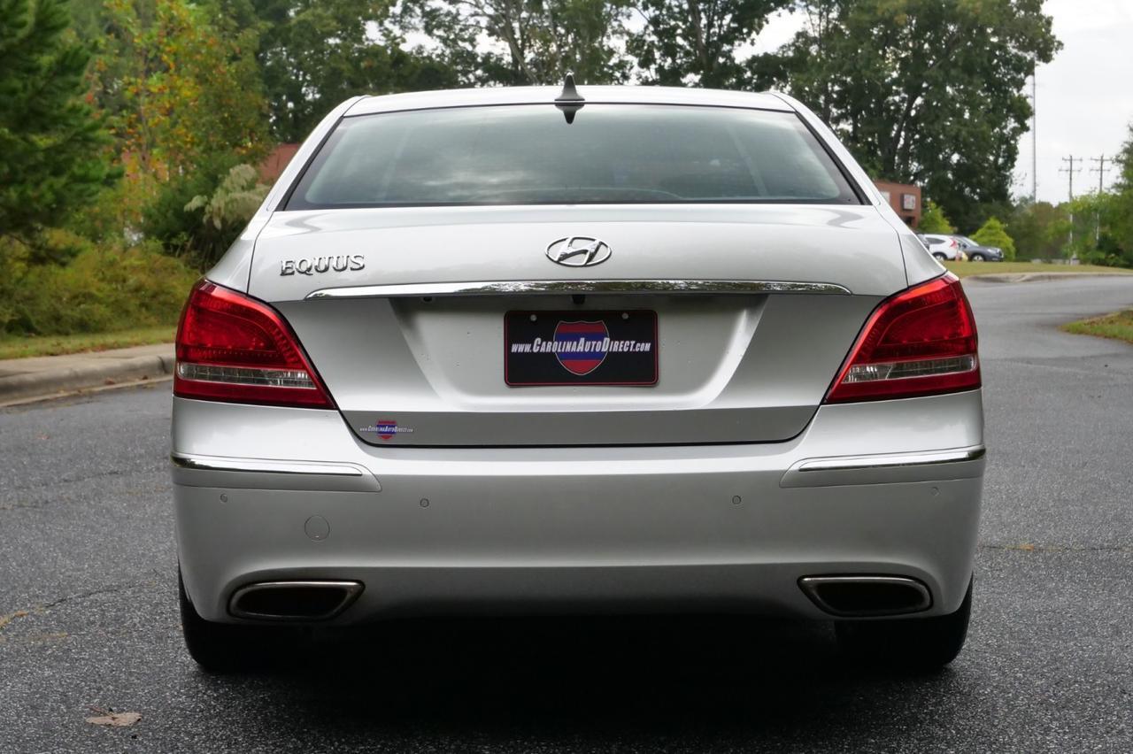 2012 Hyundai Equus Signature / Driver Massage / Cooled Seats / Sunroof! Lincolnton NC