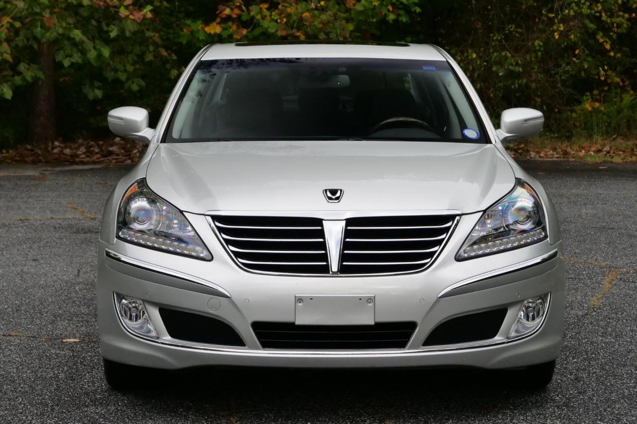 2012 Hyundai Equus Signature / Driver Massage / Cooled Seats / Sunroof! Lincolnton NC