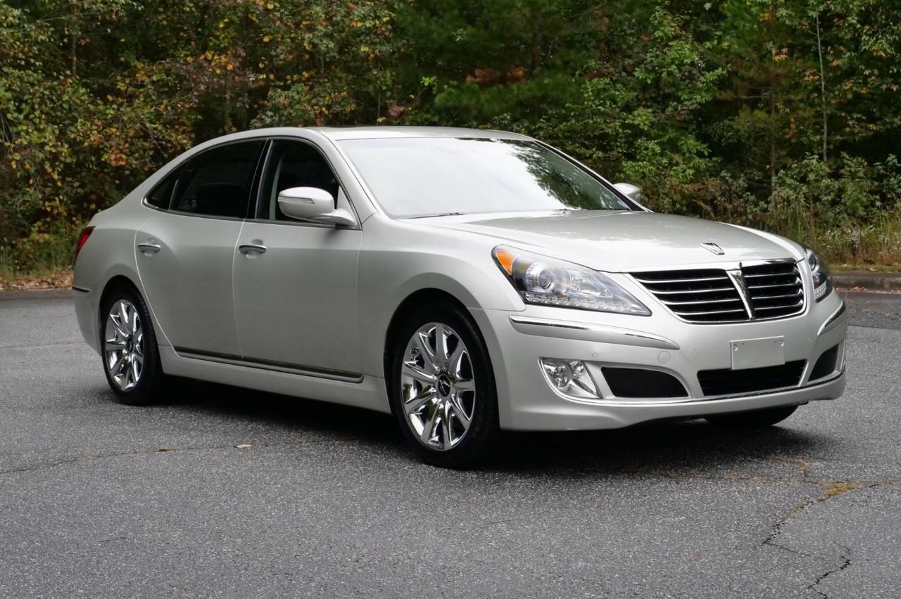 2012 Hyundai Equus Signature / Driver Massage / Cooled Seats / Sunroof! Lincolnton NC