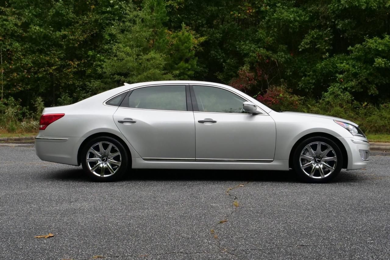 2012 Hyundai Equus Signature / Driver Massage / Cooled Seats / Sunroof! Lincolnton NC
