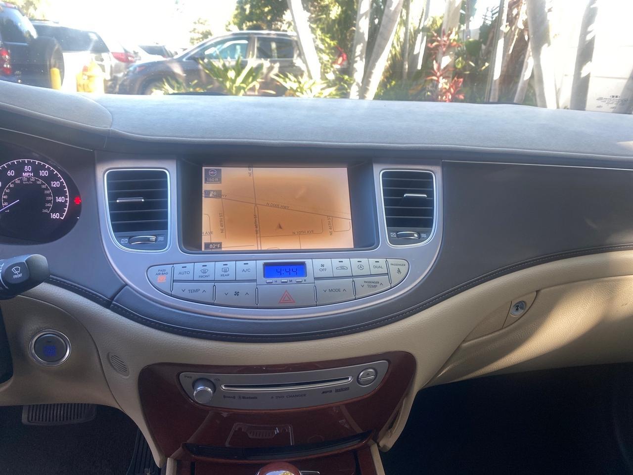 2012 Hyundai Genesis 4.6L V8 LOW MILES PEARL WHITE Pompano Beach FL