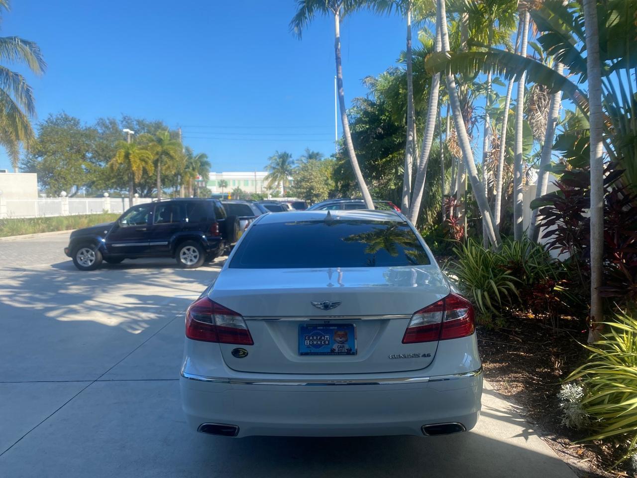 2012 Hyundai Genesis 4.6L V8 LOW MILES PEARL WHITE Pompano Beach FL