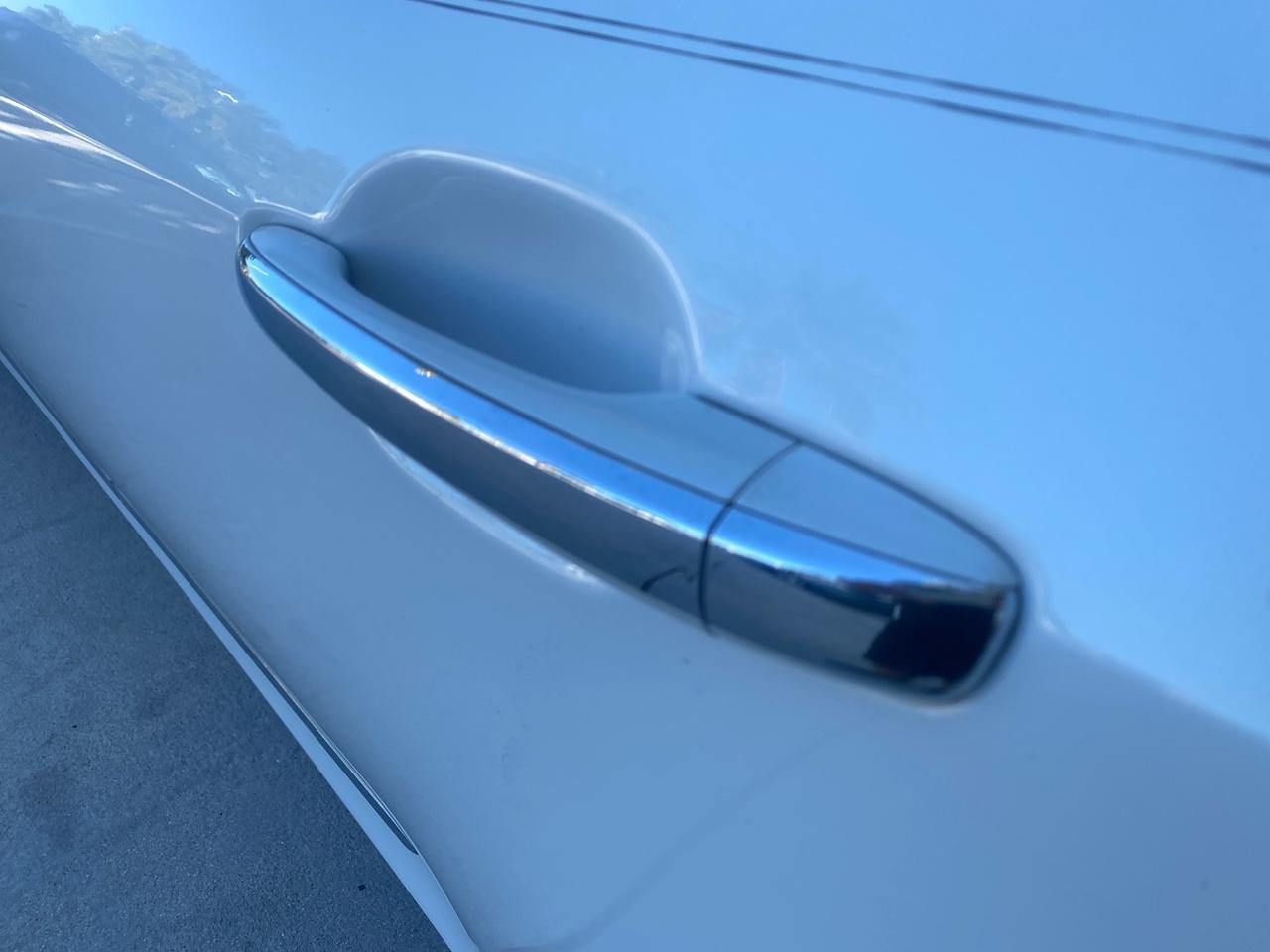 2012 Hyundai Genesis 4.6L V8 LOW MILES PEARL WHITE Pompano Beach FL