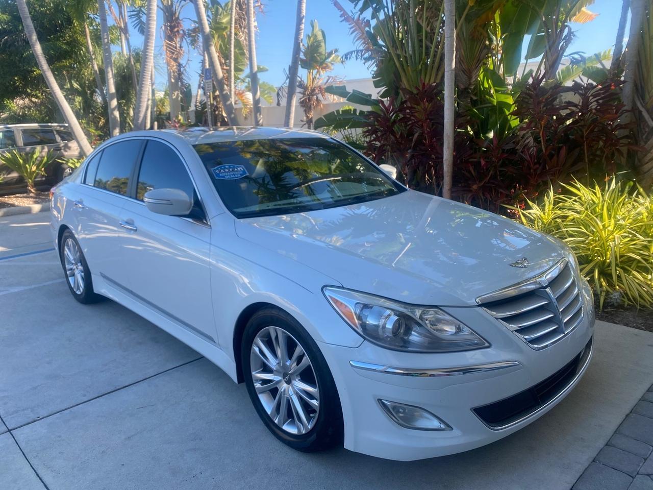 2012 Hyundai Genesis 4.6L V8 LOW MILES PEARL WHITE Pompano Beach FL