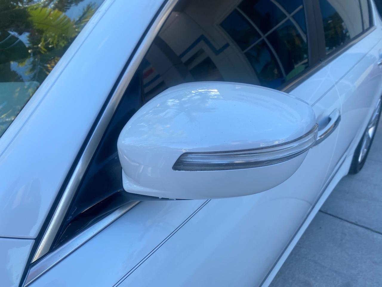 2012 Hyundai Genesis 4.6L V8 LOW MILES PEARL WHITE Pompano Beach FL