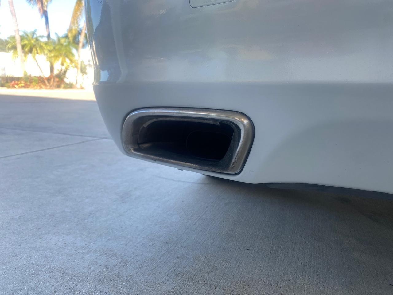 2012 Hyundai Genesis 4.6L V8 LOW MILES PEARL WHITE Pompano Beach FL