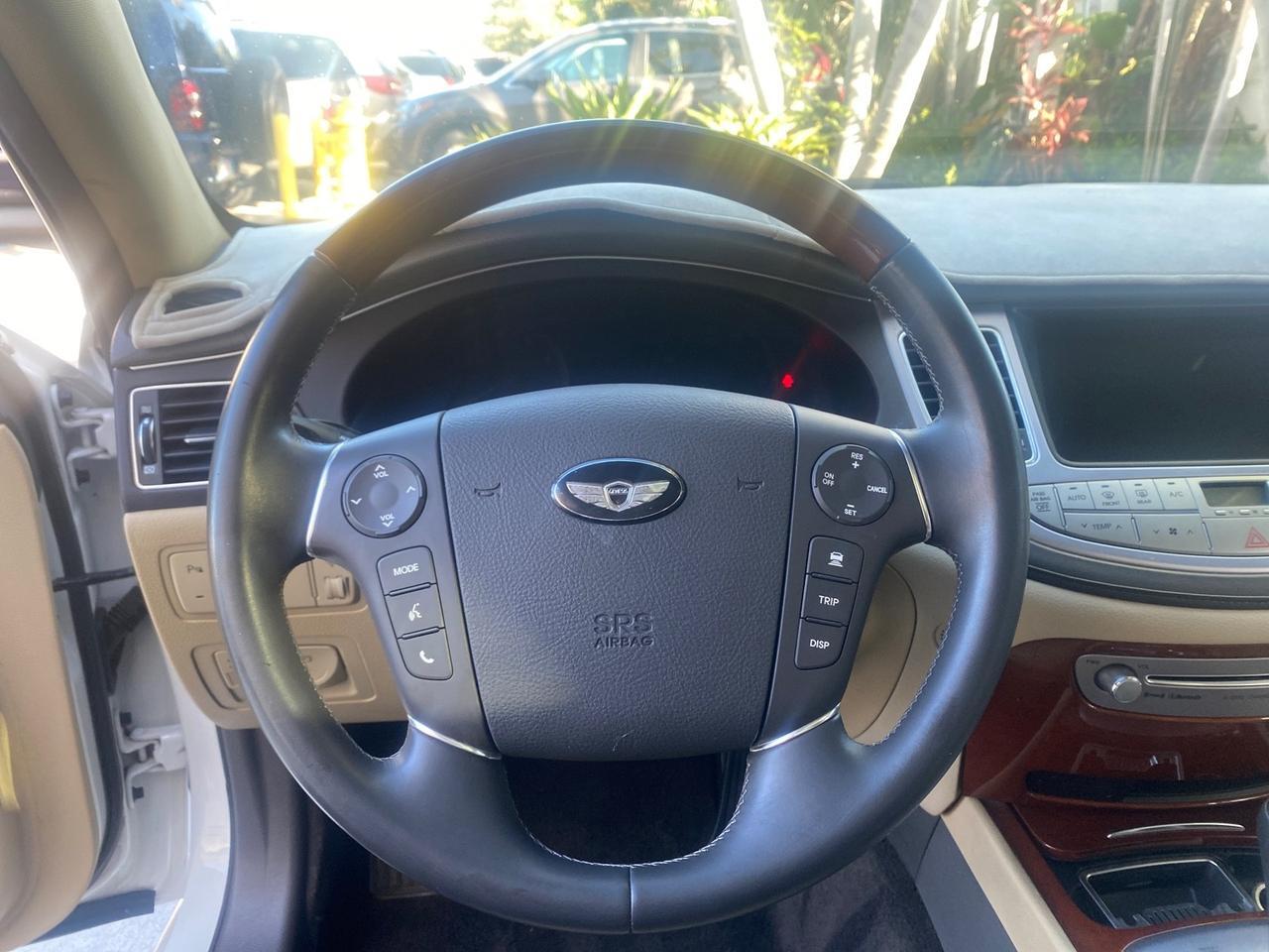 2012 Hyundai Genesis 4.6L V8 LOW MILES PEARL WHITE Pompano Beach FL