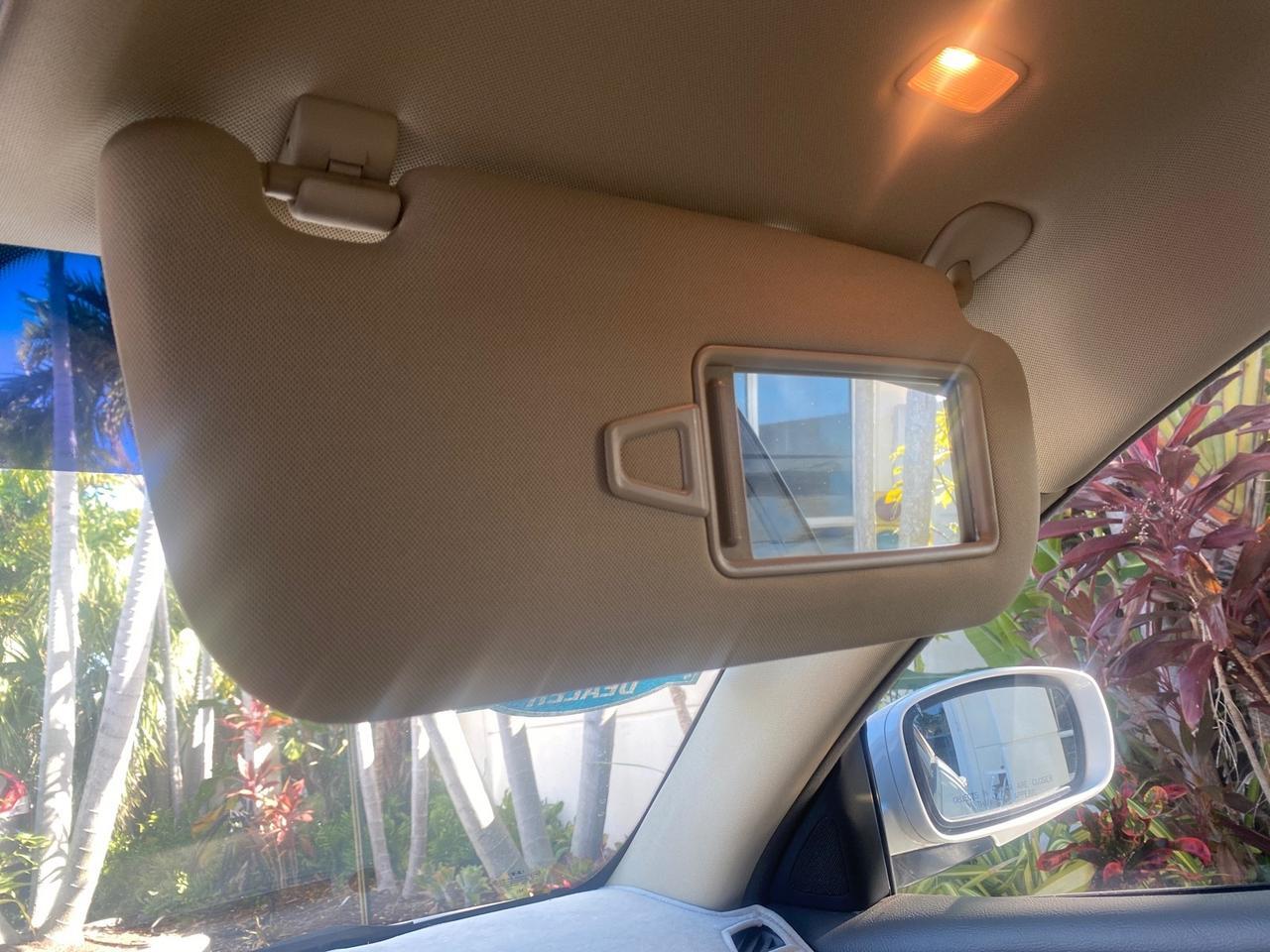 2012 Hyundai Genesis 4.6L V8 LOW MILES PEARL WHITE Pompano Beach FL