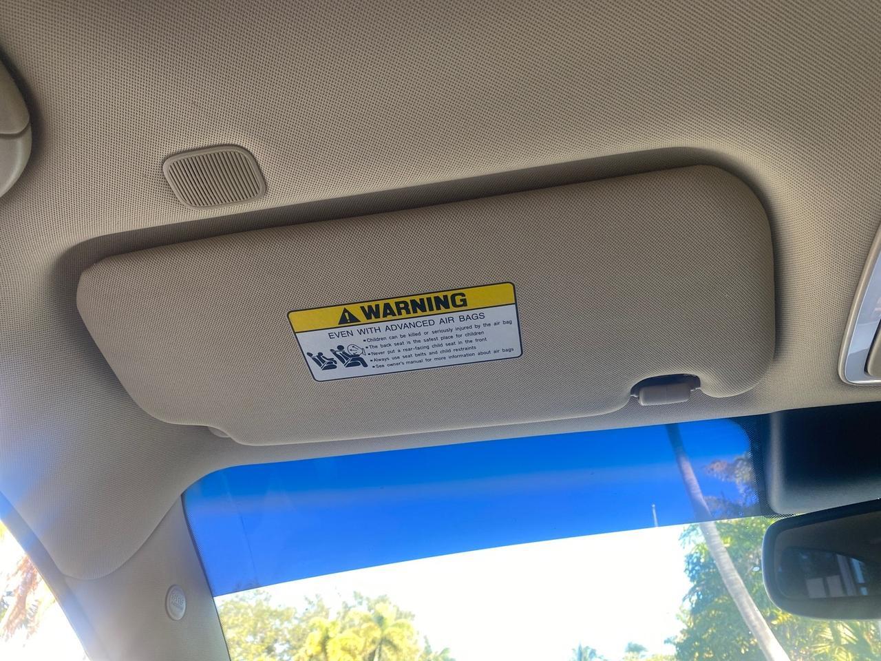 2012 Hyundai Genesis 4.6L V8 LOW MILES PEARL WHITE Pompano Beach FL