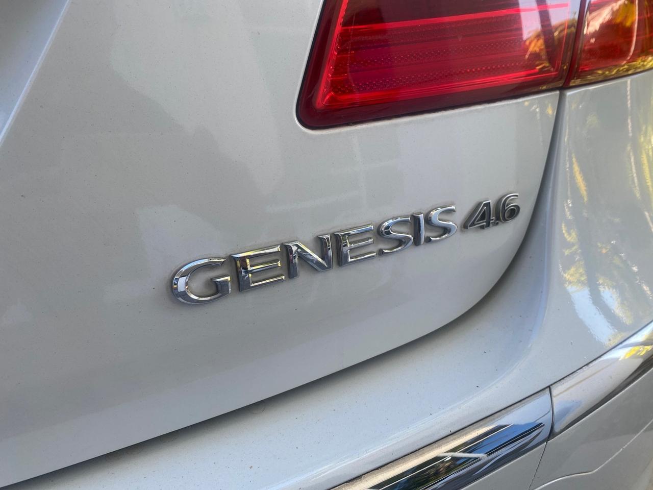 2012 Hyundai Genesis 4.6L V8 LOW MILES PEARL WHITE Pompano Beach FL