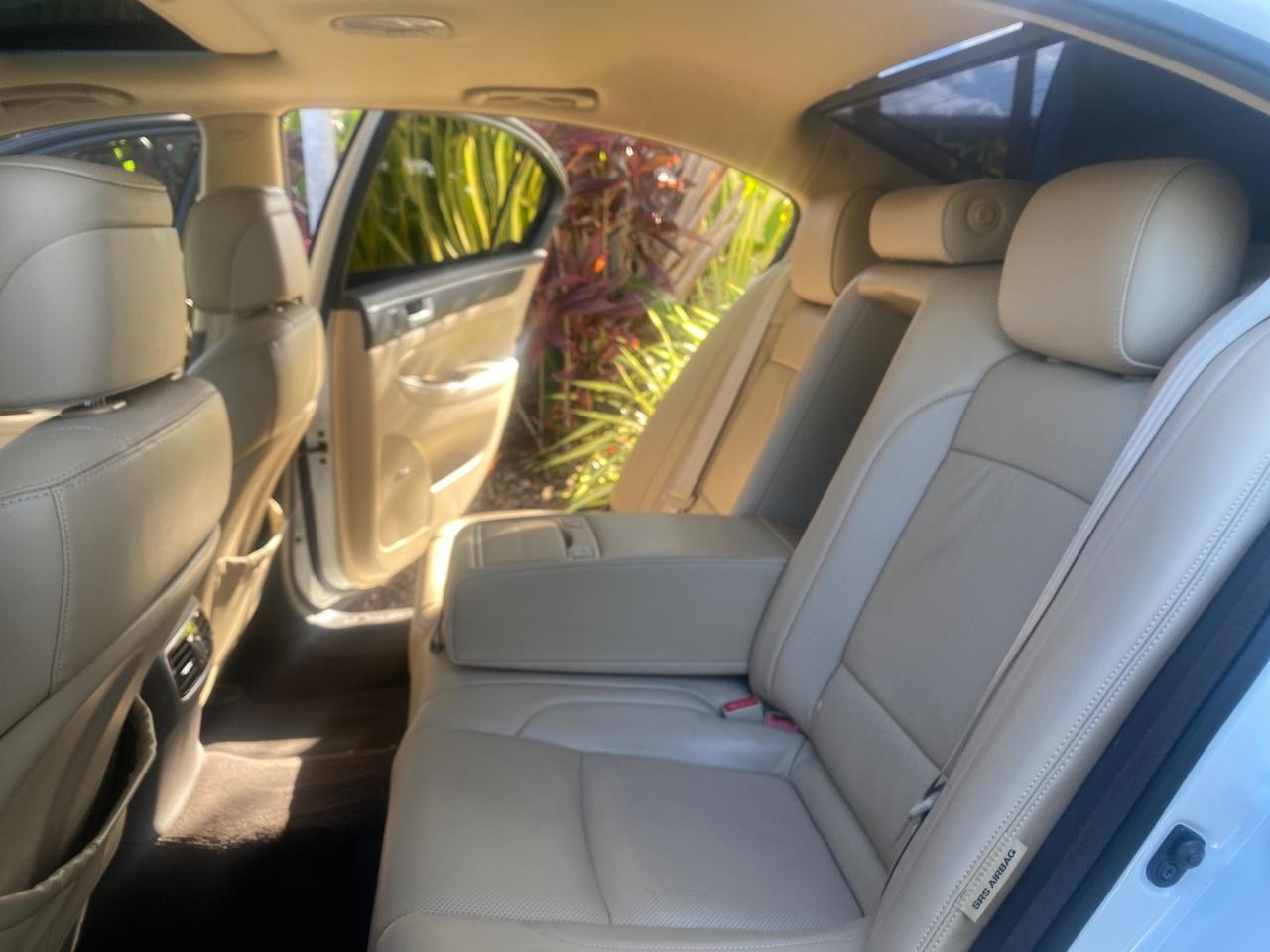 2012 Hyundai Genesis 4.6L V8 LOW MILES PEARL WHITE Pompano Beach FL