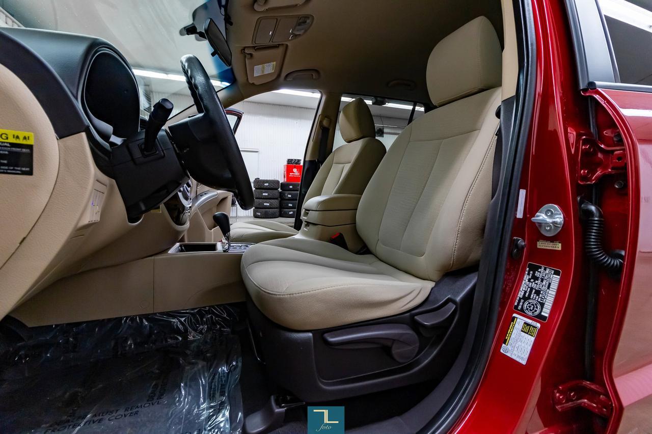 2012 Hyundai Santa Fe AWD GL Red Deer AB