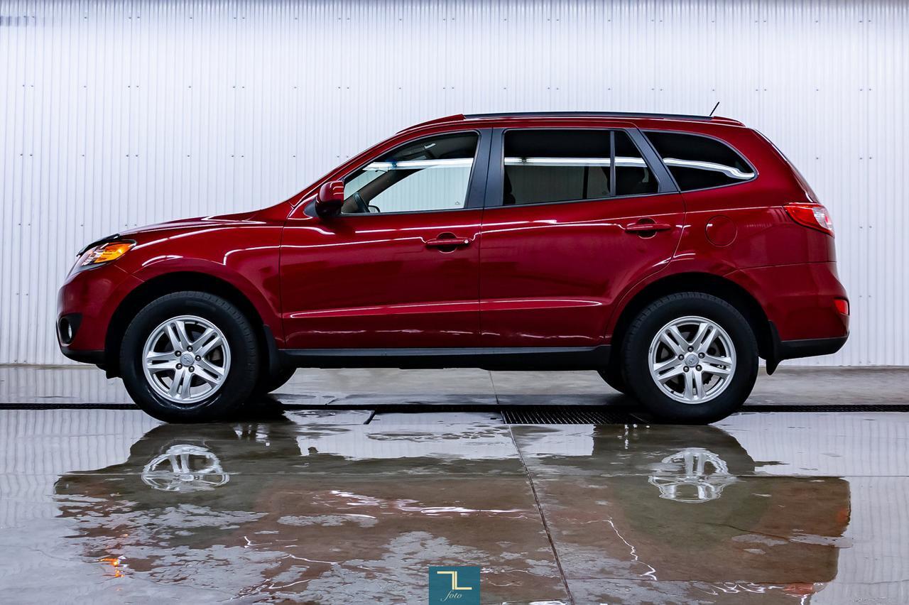 2012 Hyundai Santa Fe AWD GL Red Deer AB