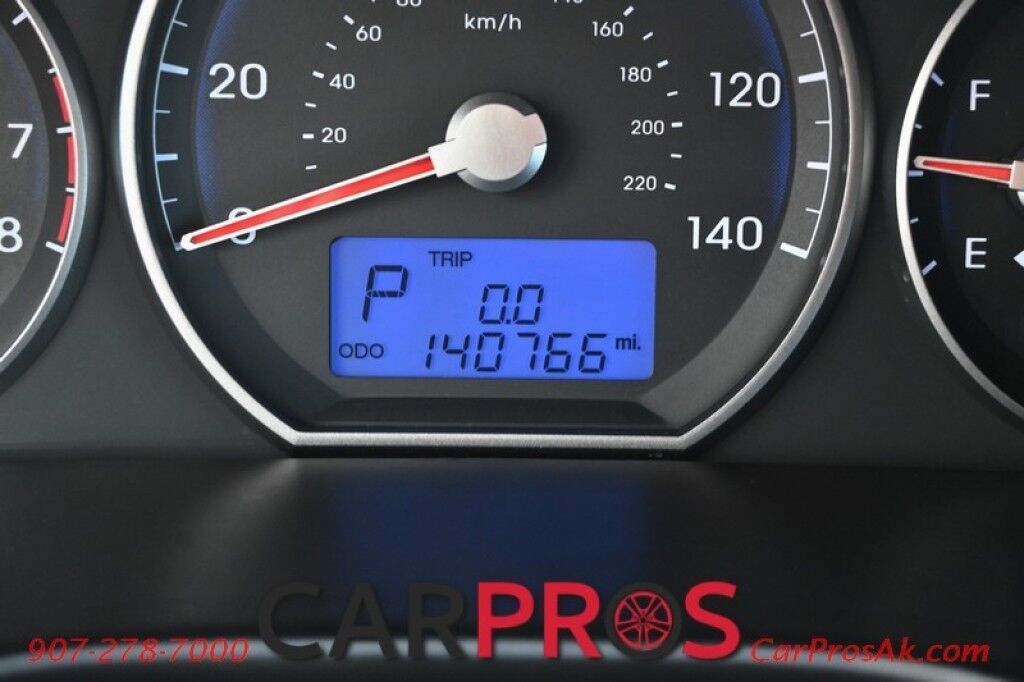 2012 Hyundai Santa Fe GLS - All Wheel Drive - Power Windows & Door Locks - Keyless Entry - AUX & USB Plug-in - Cruise Control - Aluminum Wheels - New Tires Anchorage AK