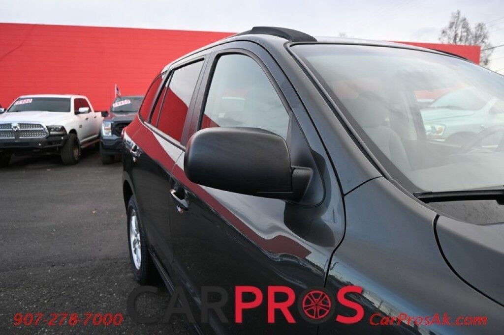 2012 Hyundai Santa Fe GLS - All Wheel Drive - Power Windows & Door Locks - Keyless Entry - AUX & USB Plug-in - Cruise Control - Aluminum Wheels - New Tires Anchorage AK