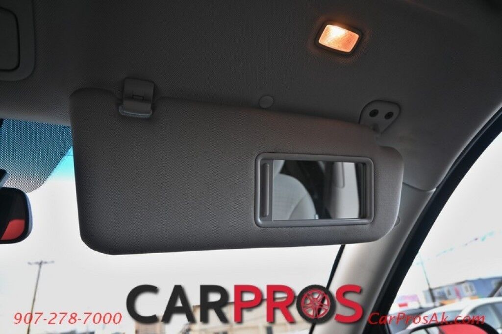 2012 Hyundai Santa Fe GLS - All Wheel Drive - Power Windows & Door Locks - Keyless Entry - AUX & USB Plug-in - Cruise Control - Aluminum Wheels - New Tires Anchorage AK