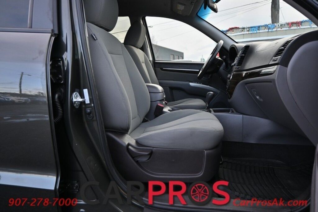 2012 Hyundai Santa Fe GLS - All Wheel Drive - Power Windows & Door Locks - Keyless Entry - AUX & USB Plug-in - Cruise Control - Aluminum Wheels - New Tires Anchorage AK