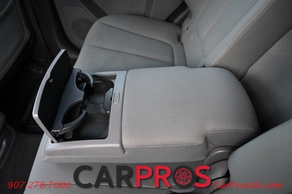 2012 Hyundai Santa Fe GLS - All Wheel Drive - Power Windows & Door Locks - Keyless Entry - AUX & USB Plug-in - Cruise Control - Aluminum Wheels - New Tires Anchorage AK