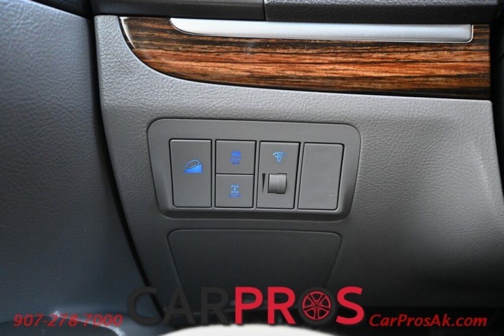 2012 Hyundai Santa Fe GLS - All Wheel Drive - Power Windows & Door Locks - Keyless Entry - AUX & USB Plug-in - Cruise Control - Aluminum Wheels - New Tires Anchorage AK