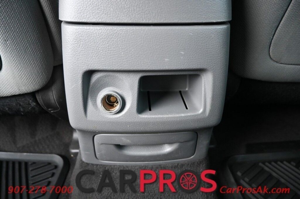 2012 Hyundai Santa Fe GLS - All Wheel Drive - Power Windows & Door Locks - Keyless Entry - AUX & USB Plug-in - Cruise Control - Aluminum Wheels - New Tires Anchorage AK