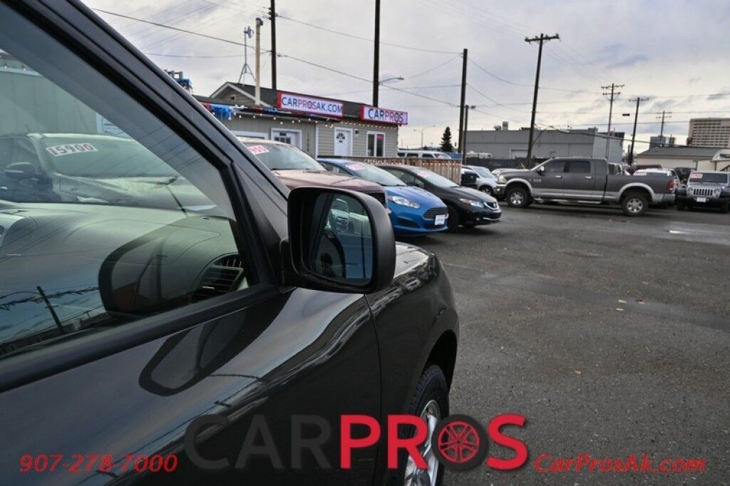 2012 Hyundai Santa Fe GLS - All Wheel Drive - Power Windows & Door Locks - Keyless Entry - AUX & USB Plug-in - Cruise Control - Aluminum Wheels - New Tires Anchorage AK