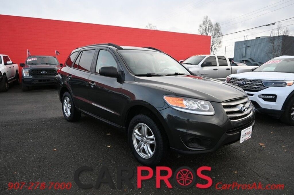 2012 Hyundai Santa Fe GLS - All Wheel Drive - Power Windows & Door Locks - Keyless Entry - AUX & USB Plug-in - Cruise Control - Aluminum Wheels - New Tires Anchorage AK