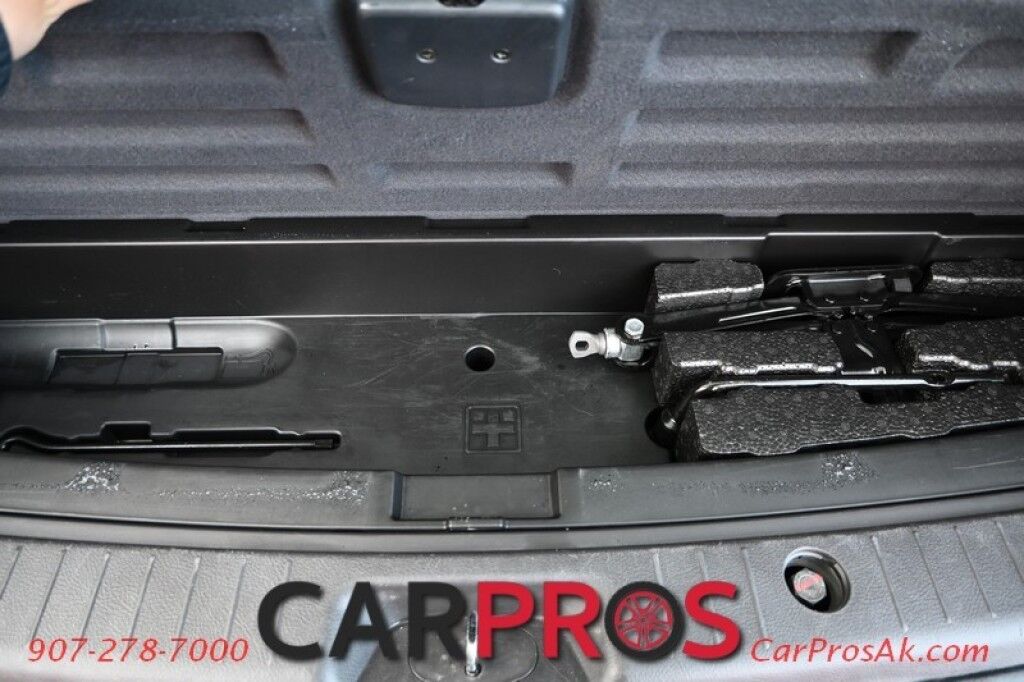 2012 Hyundai Santa Fe GLS - All Wheel Drive - Power Windows & Door Locks - Keyless Entry - AUX & USB Plug-in - Cruise Control - Aluminum Wheels - New Tires Anchorage AK