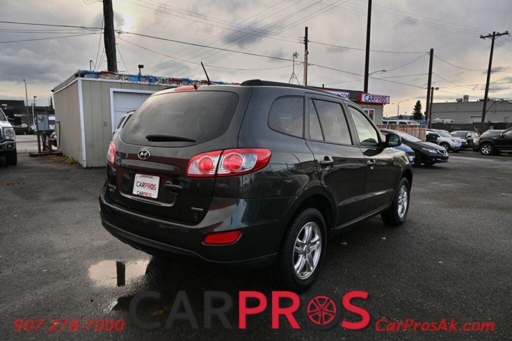 2012 Hyundai Santa Fe GLS - All Wheel Drive - Power Windows & Door Locks - Keyless Entry - AUX & USB Plug-in - Cruise Control - Aluminum Wheels - New Tires Anchorage AK