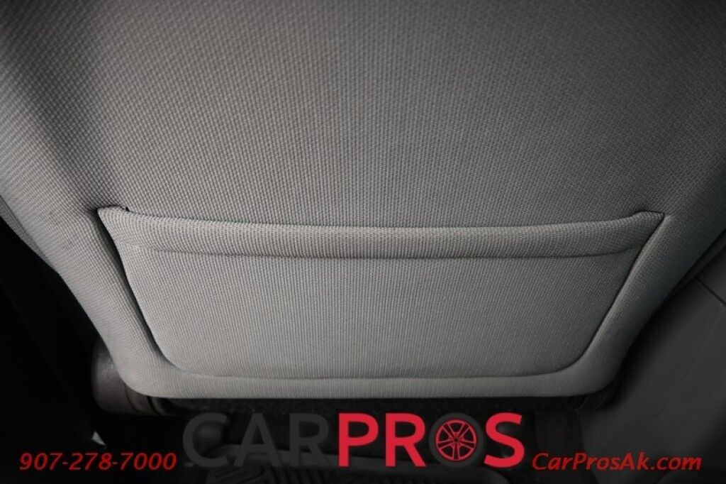 2012 Hyundai Santa Fe GLS - All Wheel Drive - Power Windows & Door Locks - Keyless Entry - AUX & USB Plug-in - Cruise Control - Aluminum Wheels - New Tires Anchorage AK