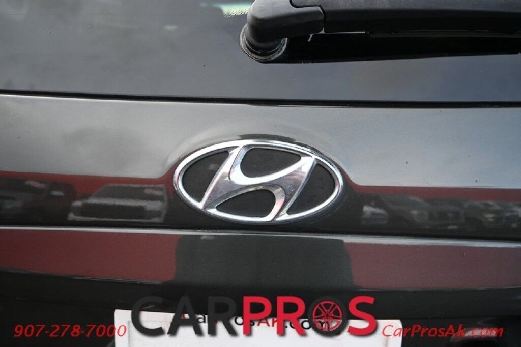 2012 Hyundai Santa Fe GLS - All Wheel Drive - Power Windows & Door Locks - Keyless Entry - AUX & USB Plug-in - Cruise Control - Aluminum Wheels - New Tires Anchorage AK