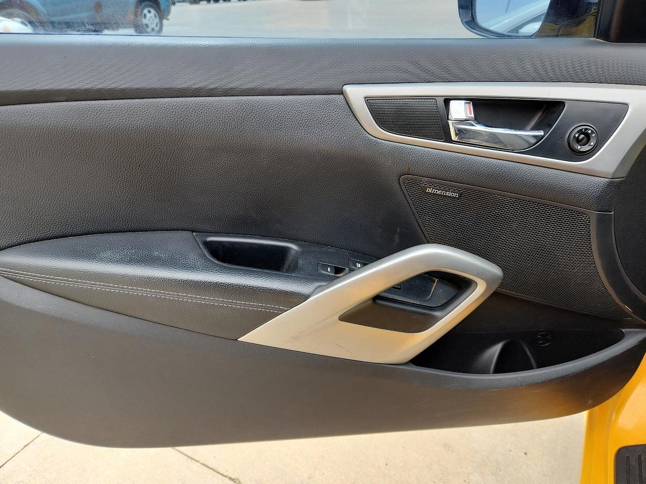 2012 Hyundai Veloster w/Black Int Lubbock TX