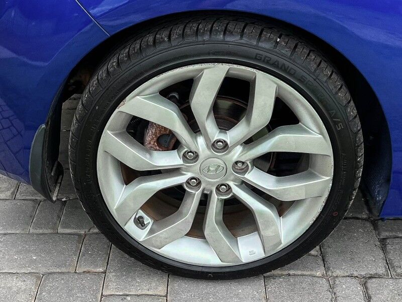 2012 Hyundai Veloster w/Black Int Wilmington NC