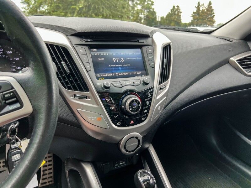 2012 Hyundai Veloster w/Black Int Wilmington NC