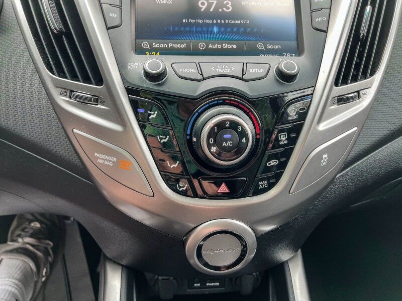 2012 Hyundai Veloster w/Black Int Wilmington NC