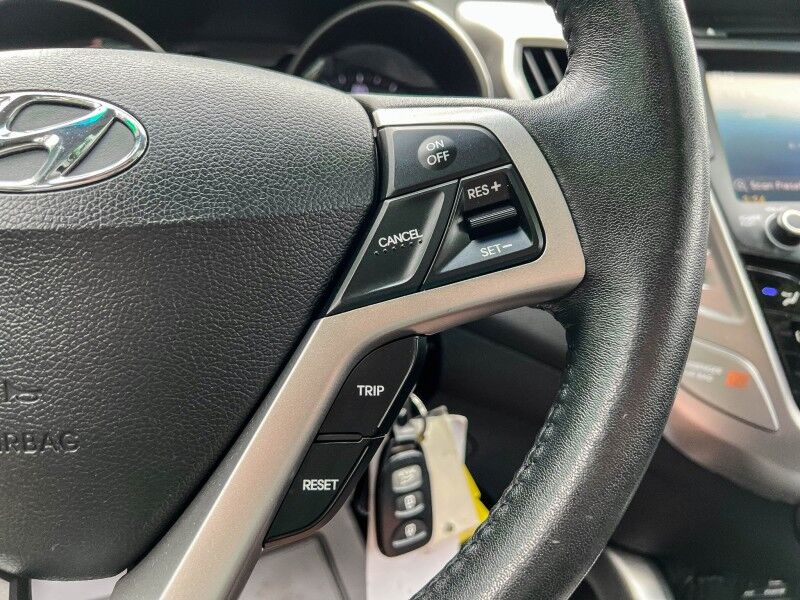 2012 Hyundai Veloster w/Black Int Wilmington NC