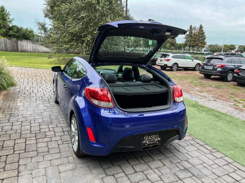2012 Hyundai Veloster w/Black Int Wilmington NC