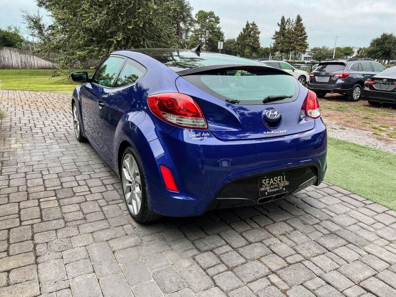 2012 Hyundai Veloster w/Black Int Wilmington NC