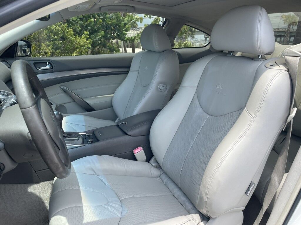 2012 INFINITI G37 Coupe x