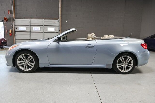 2012 INFINITI G37 Premium 2dr Convertible