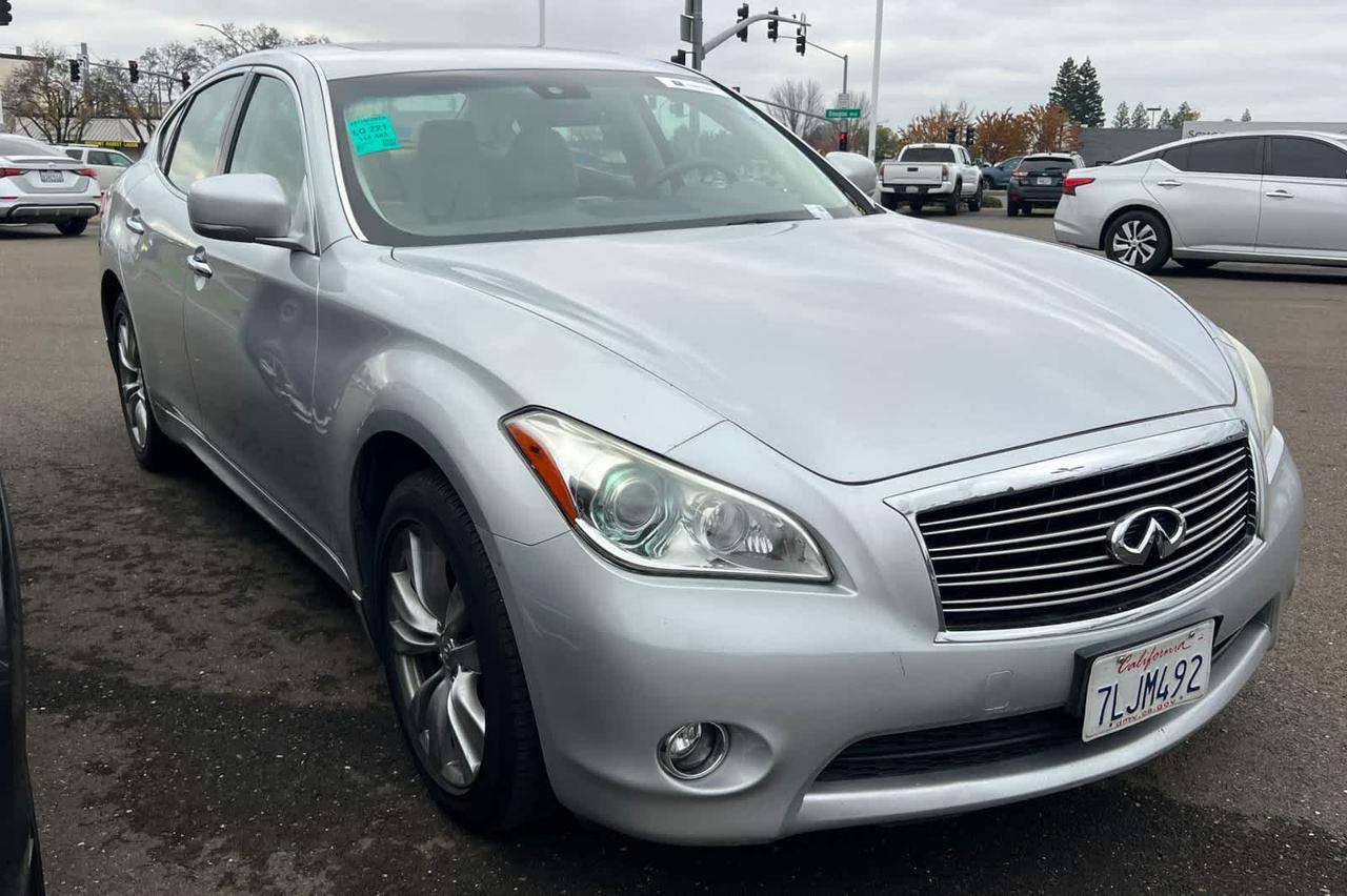 2012 INFINITI M37