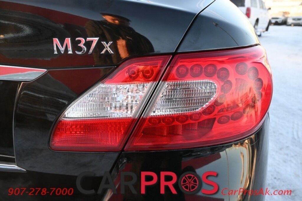 2012 INFINITI M37 X - 3.7L V6 - All Wheel Drive - Leather Power Heated Seats - Heated Steering Wheel - Navigation - Keyless Entry & Start - Sunroof - Block Heater Anchorage AK