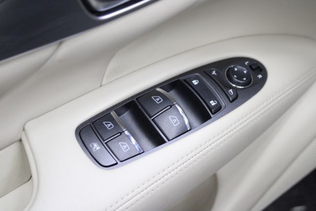 2012 INFINITI M56 Luxury Chantilly VA