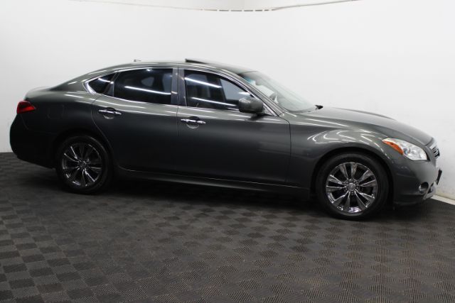2012 INFINITI M56 Luxury