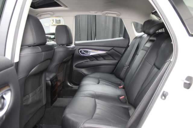 2012 INFINITI M56x Luxury Chantilly VA