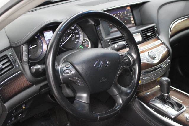 2012 INFINITI M56x Luxury Chantilly VA