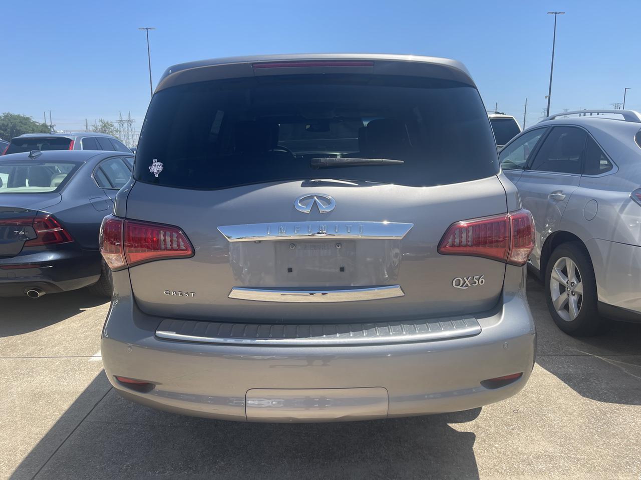 2012 Infiniti QX56 Base photo 3