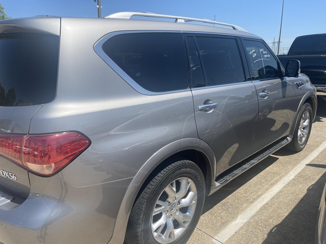 2012 Infiniti QX56 Base photo 4