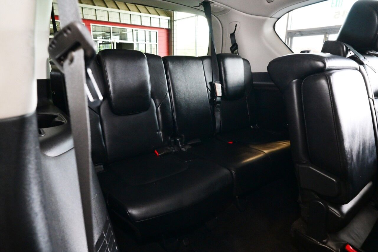 2012 INFINITI QX56 8-passenger, 22'' Wheels, Technology, Deluxe Touring, and Theater Pkg Springfield NJ